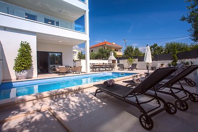 Seafront VILLA PETRA Special Offer!