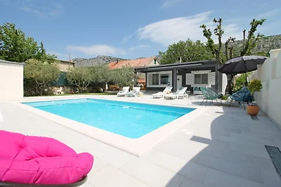 Villa Tugarka mit Pool, max. 6Pers.