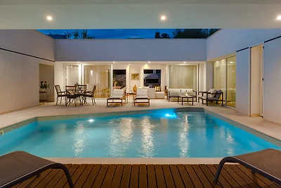 NEW! Villa Island Pearl