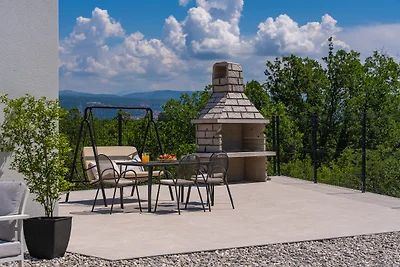 New! Villa Ellamar