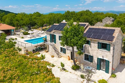Villa Lugareva 52 m² privater Pool