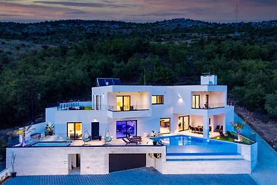 NEU! Villa Top Hill, beheizter Pool