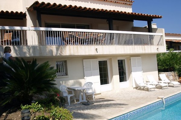Villa Georges - Les Issambres in Les Issambres - immagine 1 Villa Georges - Les Issambres in Les Issambres - immagine 1