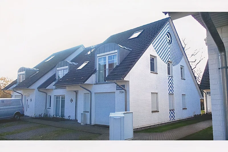 zij-aanzicht van het huis