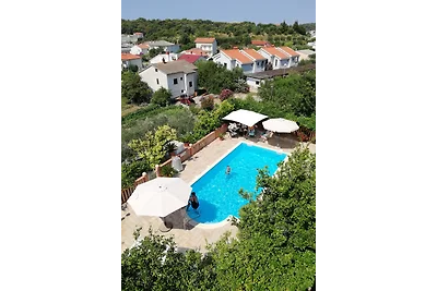 Haus Sany mit Pool