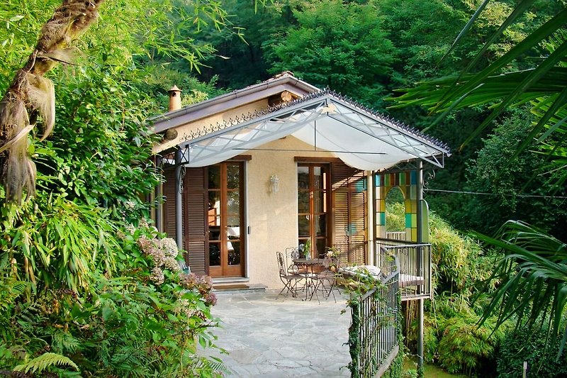 Gärtnerhaus mit Terrasse
