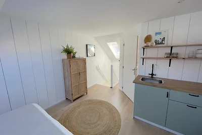 Barefoot Beach Studio