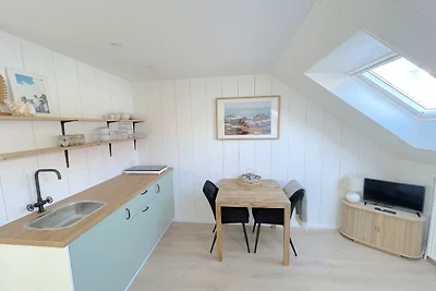 Barefoot Beach Studio