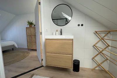 Barefoot Beach Studio