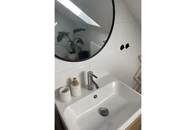 Barefoot Beach Studio