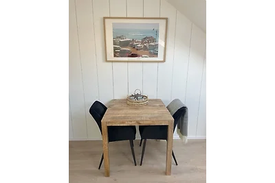 Barefoot Beach Studio