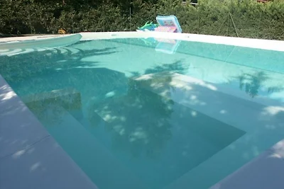 Romantischer Bungalow am Pool