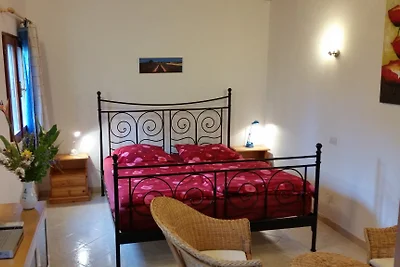 Bungalow im Olivenhain + Pool