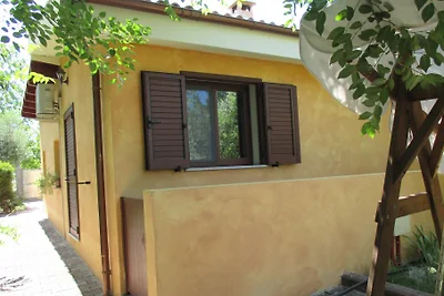 Bungalow im Olivenhain + Pool