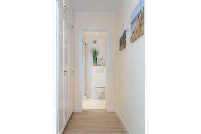 Sola Bona EAST in beachfront location