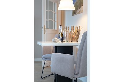 Sola Bona EAST in beachfront location