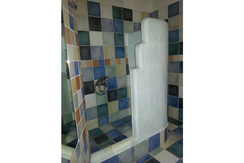 Dusche  Badezimmer 1. Stock