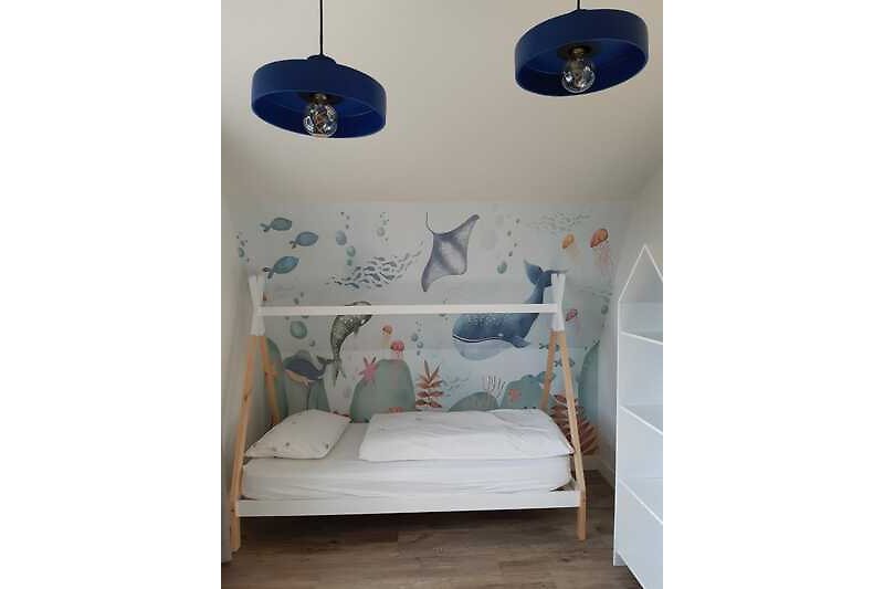Children bedroom with bed (90 x 200  cm) and child bed  (70 x 150 cm)