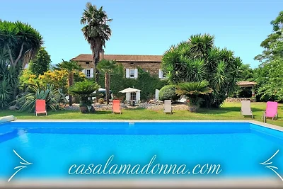 casalamadonna.com