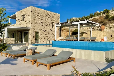 Villa Inia