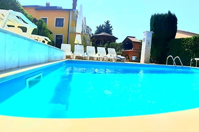 Ferienhaus   mit Beheiztem Pool