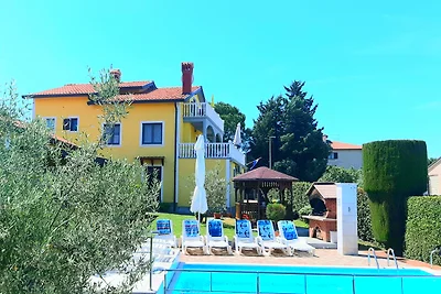 Ferienhaus  **** mit Beheiztem Pool