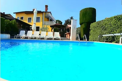 Ferienhaus  **** mit Beheiztem Pool