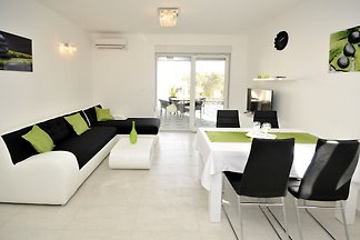 Luxury apt. PETRA con piscina