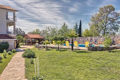 VILLA FJORD Gästehaus mit Pool