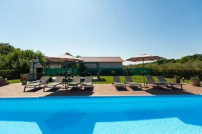 Villa Natura mit Pool