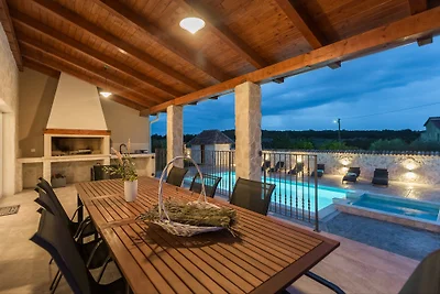 Villa Diana Porec mit Pool