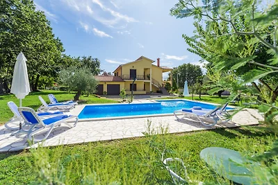 Susnjic con piscina