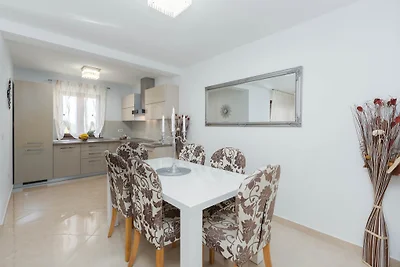 Villa Mirjana mit privatem Pool