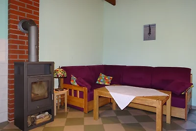 Landhaus am Teich Ferienhaus lila