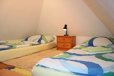 Casa di campagna vicino al laghetto FeWo green