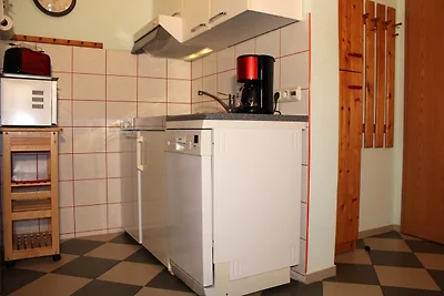 Landhaus am Teich FeWo rot