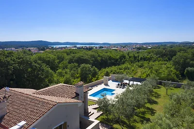 Villa Tara