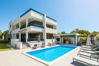 Villa Histra