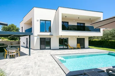 Villa Mila with Pool