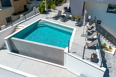 Villa Delfin