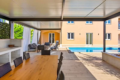 Villa Suzy - Fur 12 Personen