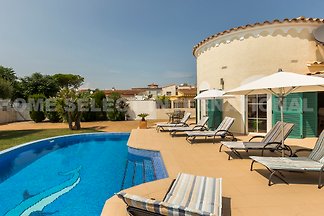 Villa Requesens, Empuriabrava