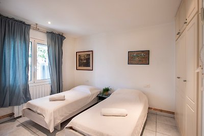2025 House with 3 bedrooms