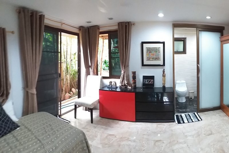 Obraz panoramiczny z pomieszczenia mieszkalnego