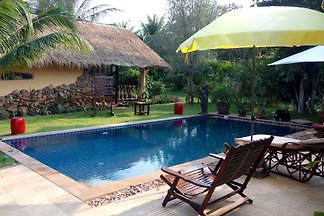Thaihaus Malee Garden mit Salz Pool
