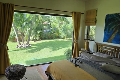 Pool Villa Helena, Maleegarden