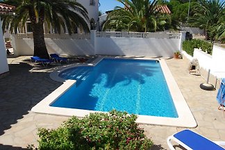 Pool-Villa Alenya, bis 4 Pers.,WLAN