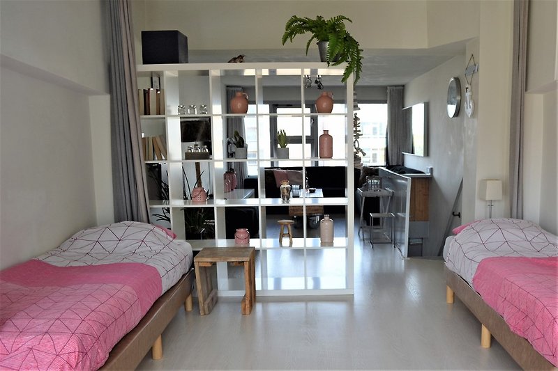 Beach house SEA-side in Egmond aan Zee - Firma Beach house Sea, Frau p