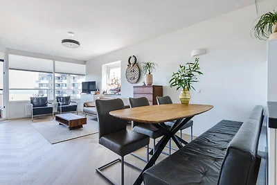 Lovina Beach House Urban Home Stay