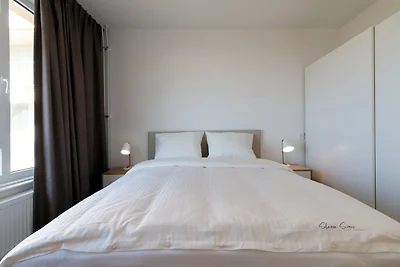 Lovina Beach House Urban Home Stay